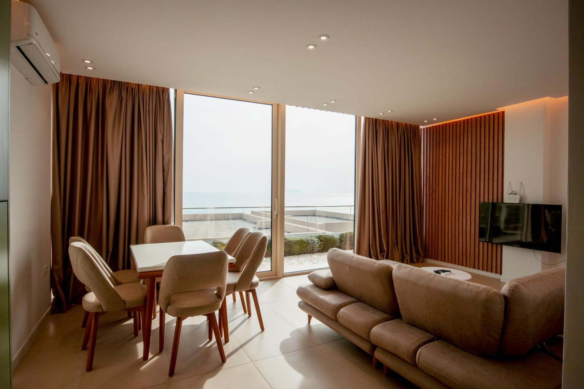Green Coast Hotel Paljasa Exterior photo