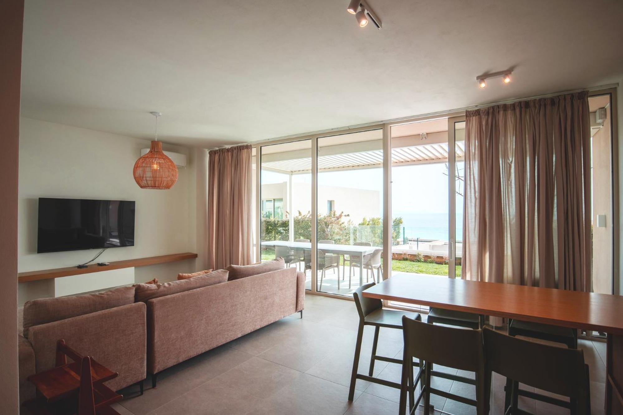 Green Coast Hotel Paljasa Exterior photo